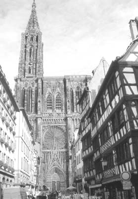 Front view of Strasbourg’s Cathedral of Notre Dame.