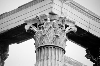 Corinthian capitals head the columns of Athens’ 174 B.C. Temple of Zeus. 