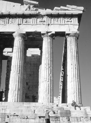 Parthenon’s columns of Doric order are almost exclusively of Pentelic marble. 