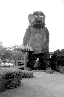 Sculpture of the giant troll Gudar