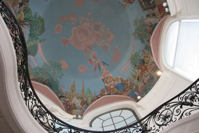 “The History of French Art” is painted on the Dutuit dome above the circular staircase in the Petit Palais.