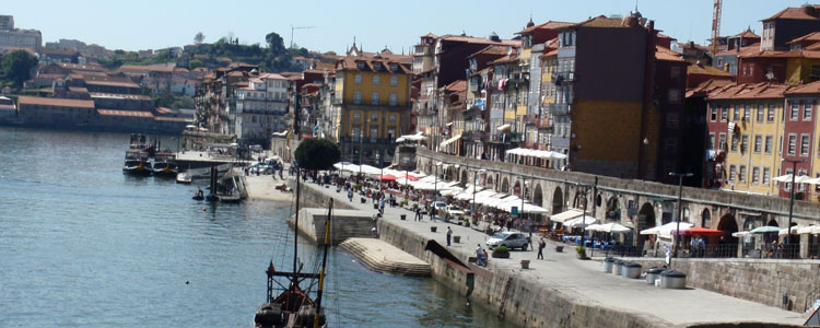 Porto’s Ribeiro district.