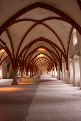 Completed in the middle of the 14th century, the large monk’s dormitory at Kloster Eberbach is a beautiful example of early Gothic architecture.