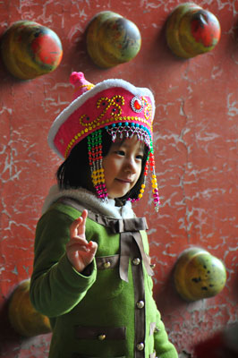 Girl in the Forbidden City, Beijing. Photo: Kras