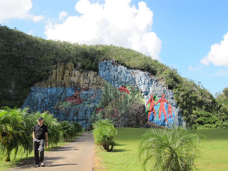 The Mural of Prehistory in Cuba's Parque Nacional Viñales. Photos by Nili Olay