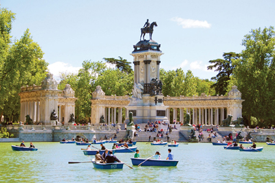 From a rowboat in Madrid’s majestic Retiro Park, you’ll see lots of local color.