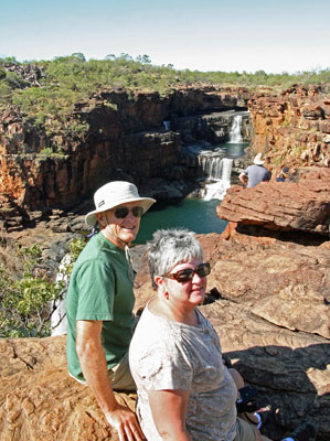 Bill and Betty Reed overlooking one of several<br />
waterfalls seen on this Kimberley cruise.