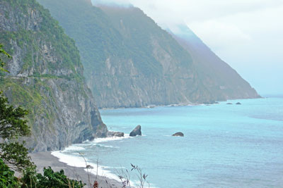 The scenic coastal Qingshui Cliffs.