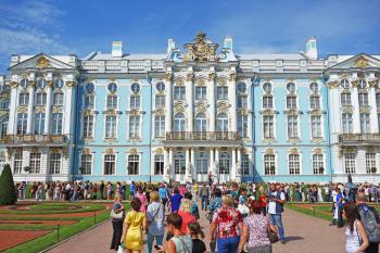 About 15 miles from St. Petersburg in the town of Pushkin, the sprawling Catherine Palace is one of the best places to experience Romanov opulence. Photo by Rick Steves