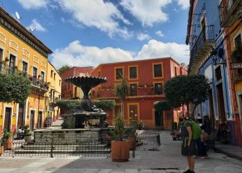 The fountain in Plaza Baratillo in Guanajuato.