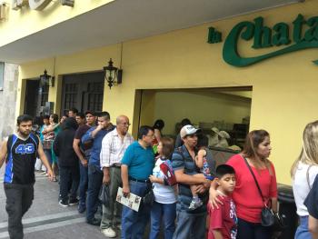 A long line of people waiting to dine at Guadalajara’s La Chata.
