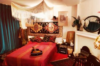 At London’s Handel & Hendrix museum, step into Jimi Hendrix’s former bedroom — restored to its late-’60s glory — next door to Handel’s dwellings from the 1700s. Photo by Gennie Joy