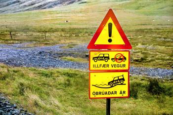 You’ll understand the simple graphics of Iceland’s road signs even if you don’t know the language. Photo by Rick Steves