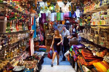 Don’t let shopping overwhelm your trip or you might become an “ugly tourist.” Photo by Dominic Arizona Bonuccelli