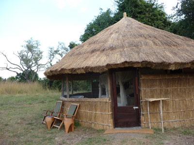 One of the four huts of the Kuyenda Bush Camp in South Luangwa National Park. 