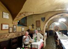 Margo and Thom Wilson dining at Buca di San Francesco.