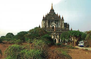 Dhammayangyi Temple, the largest one in Bagan.