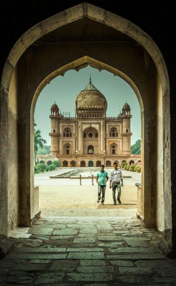 Cover : The Safdarjung tomb in Delhi, where my journey to India’s Jammu and Kashmir region began. Photo by Martin Malgieri	6